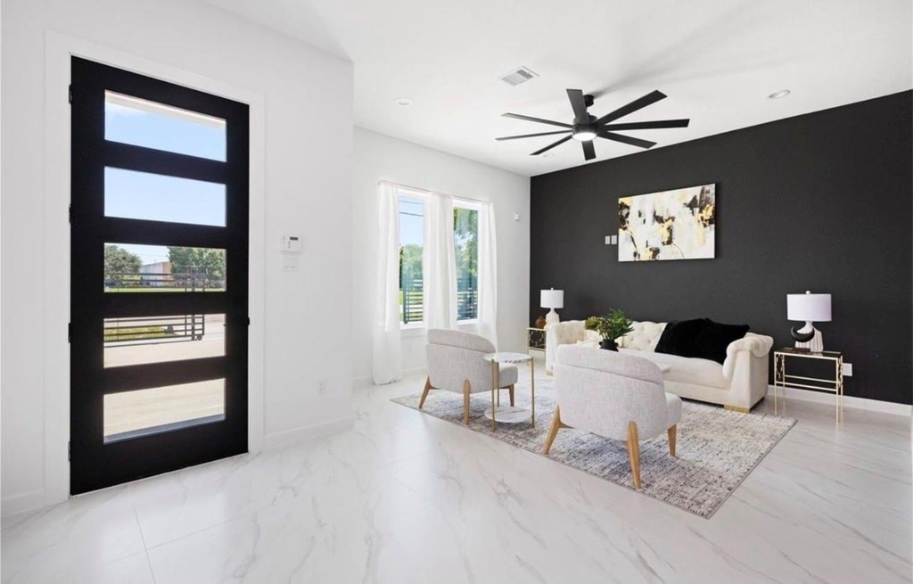 8414 Cannon Street - Photo 2