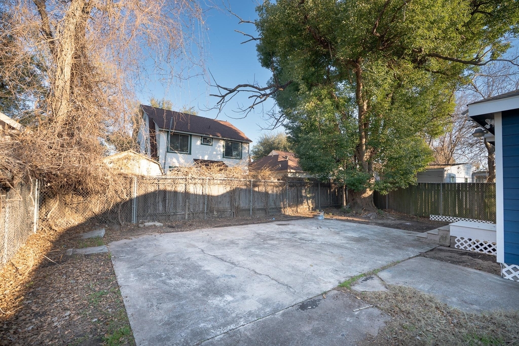 4826 Bristol Street - Photo 23