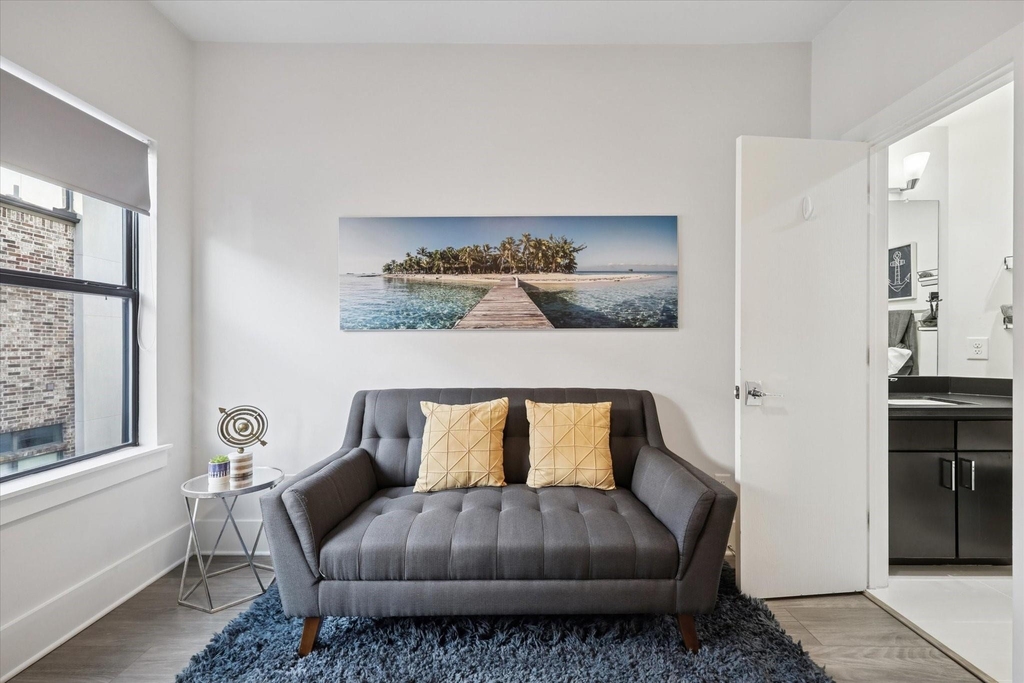 1717 Silver Street - Photo 10