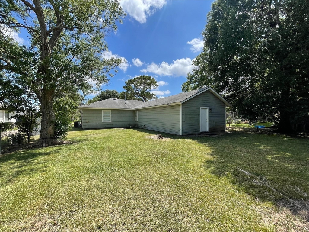 1241 Chevy Chase Street - Photo 14