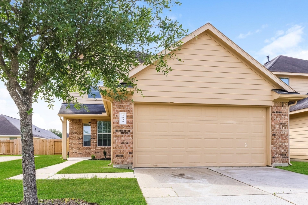 2438 Gibbs Bend Court - Photo 1