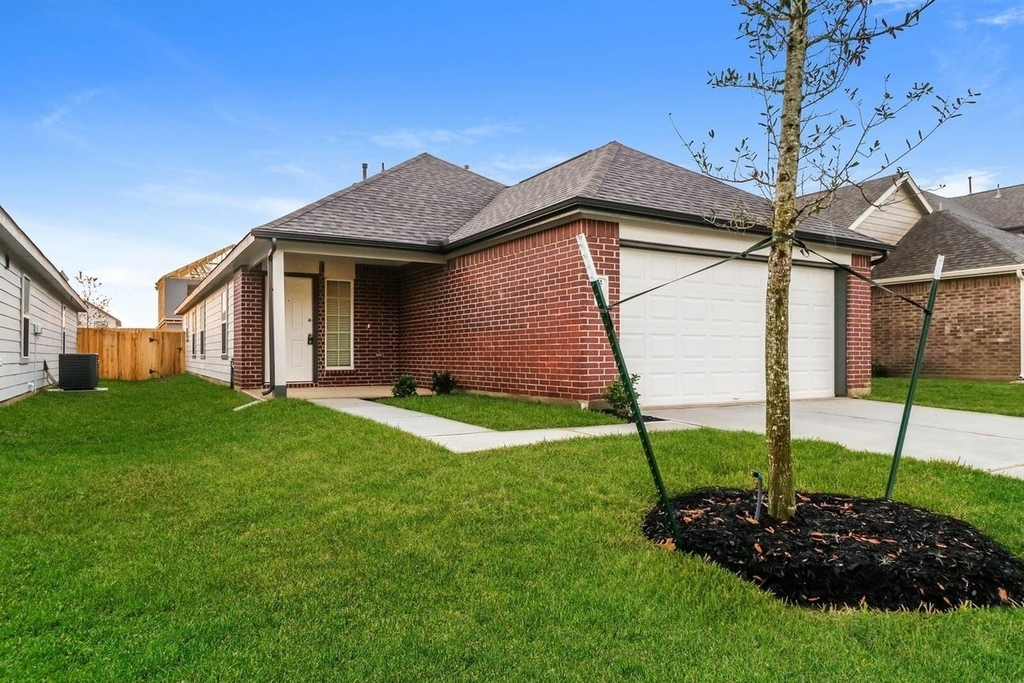 2166 Middle Ridge Drive - Photo 0