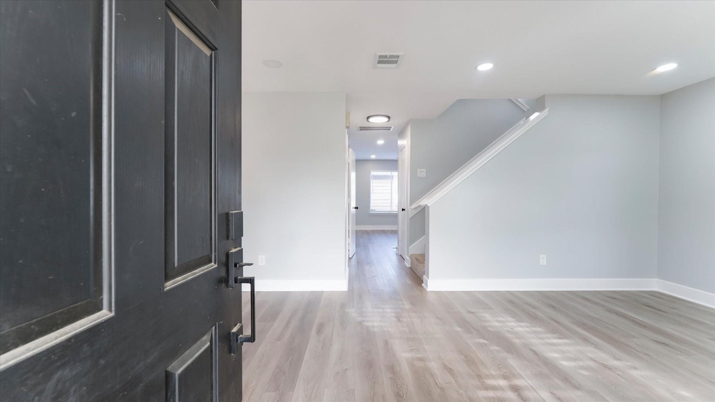3819 W Traditions Court - Photo 5
