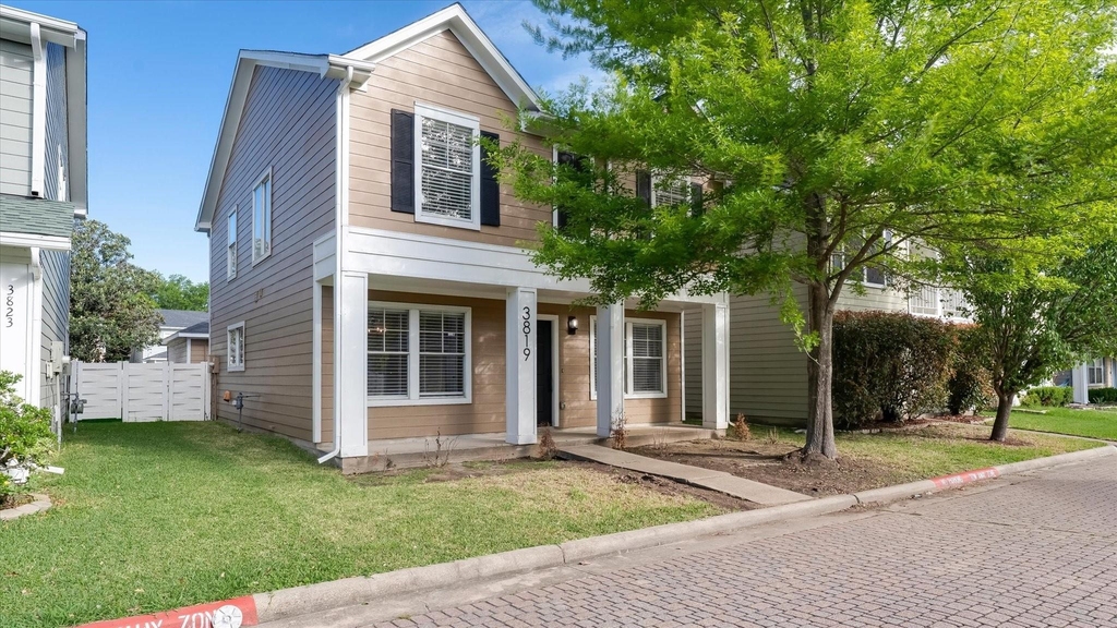3819 W Traditions Court - Photo 0