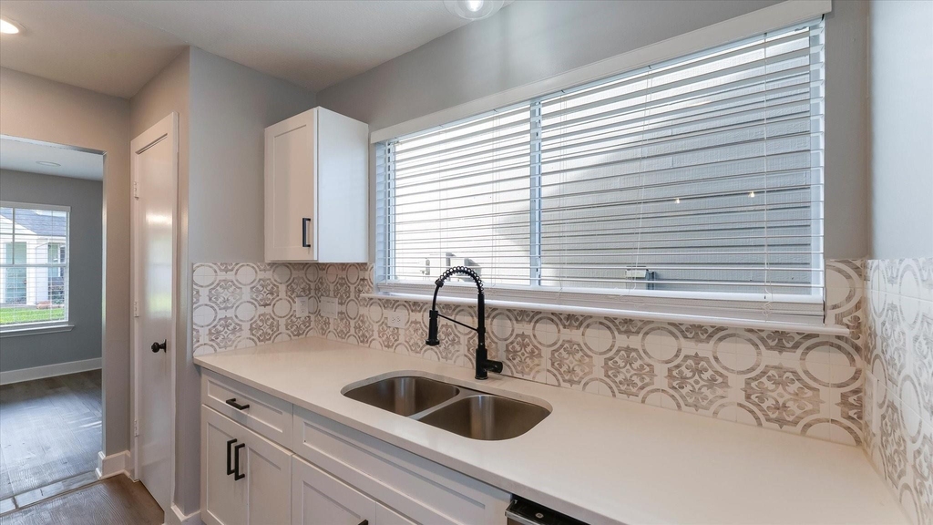 3819 W Traditions Court - Photo 13