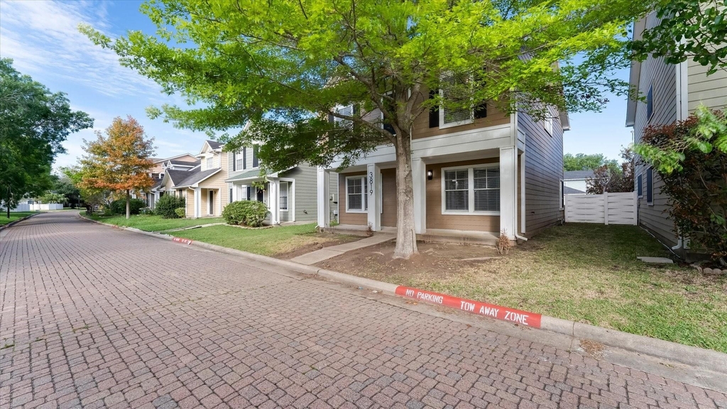 3819 W Traditions Court - Photo 1