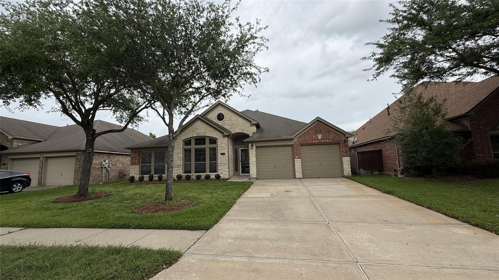 13615 Evening Wind Drive - Photo 1