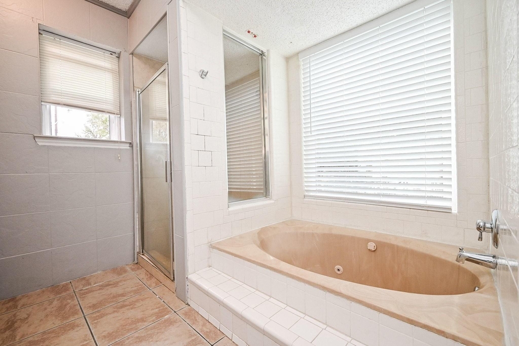 13102 Richmond Avenue - Photo 7