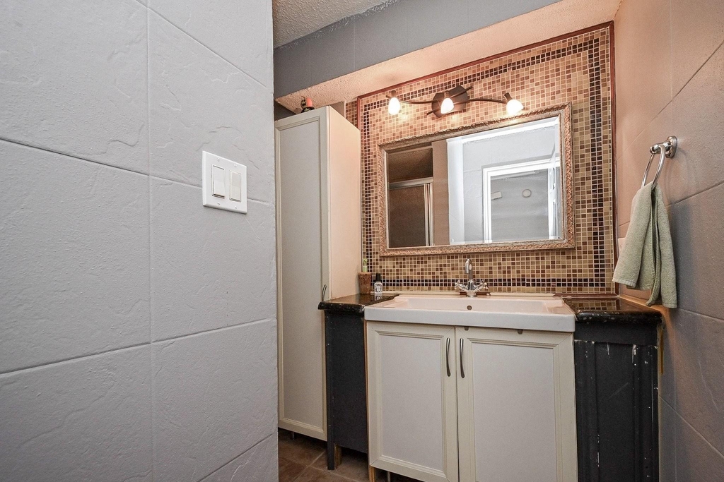 13102 Richmond Avenue - Photo 8