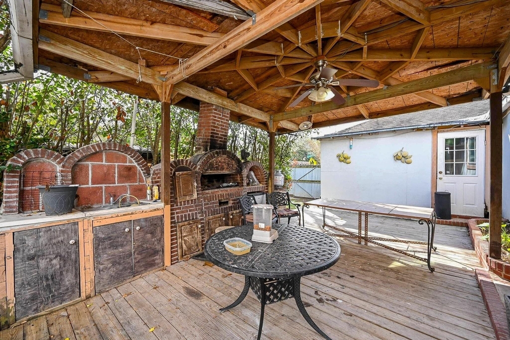13102 Richmond Avenue - Photo 11