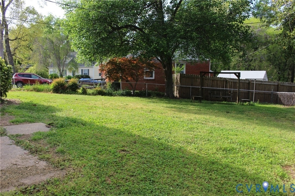2300 Farrand Street - Photo 22