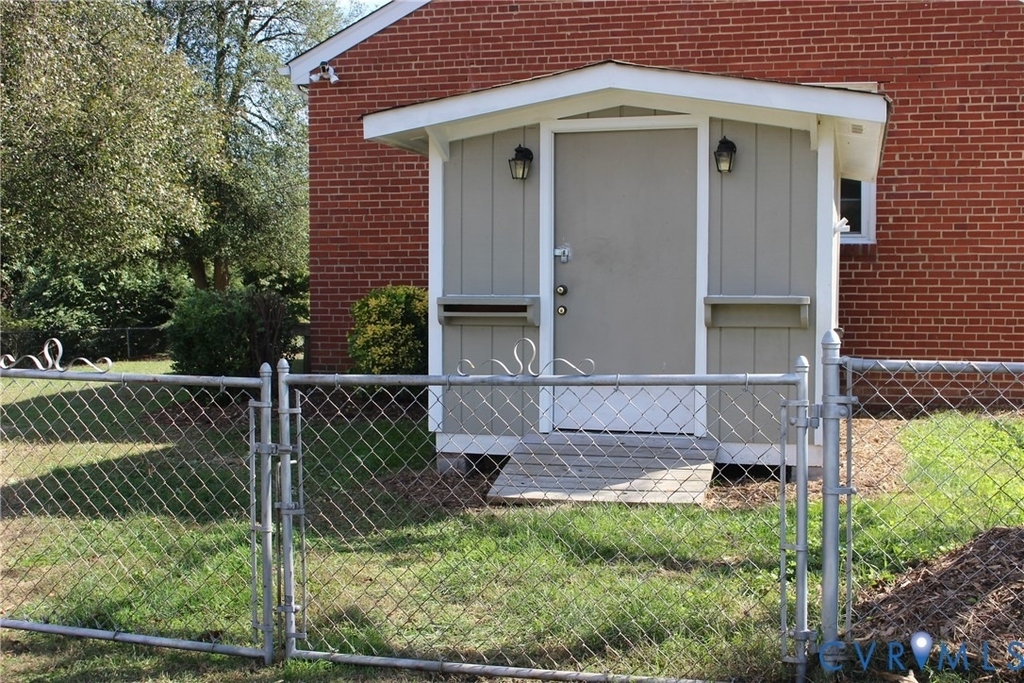2300 Farrand Street - Photo 25