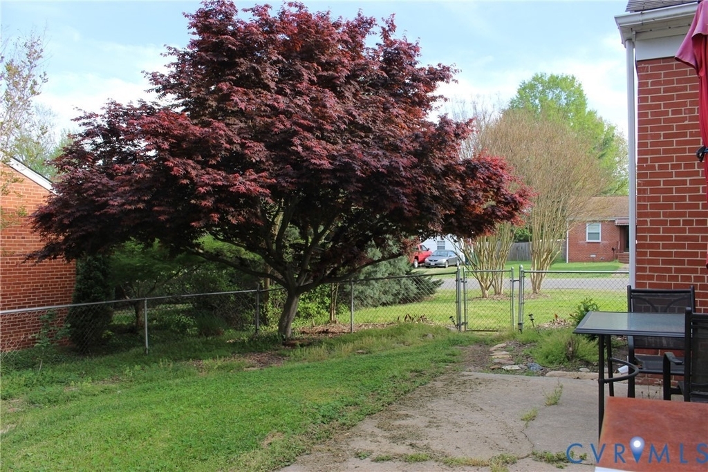 2300 Farrand Street - Photo 23