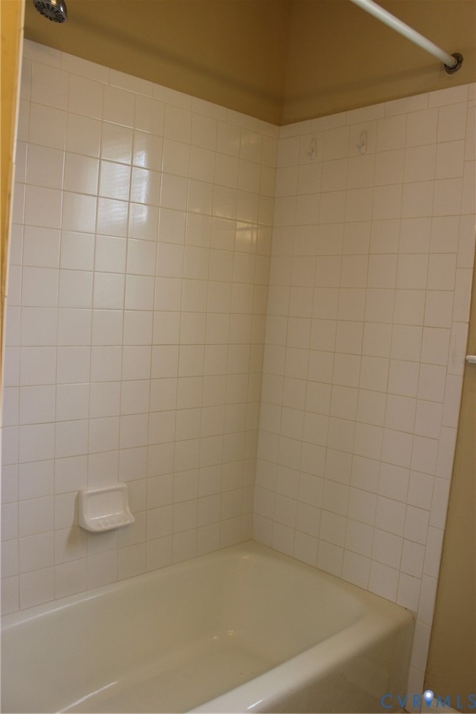 110 Dupuy Avenue - Photo 6