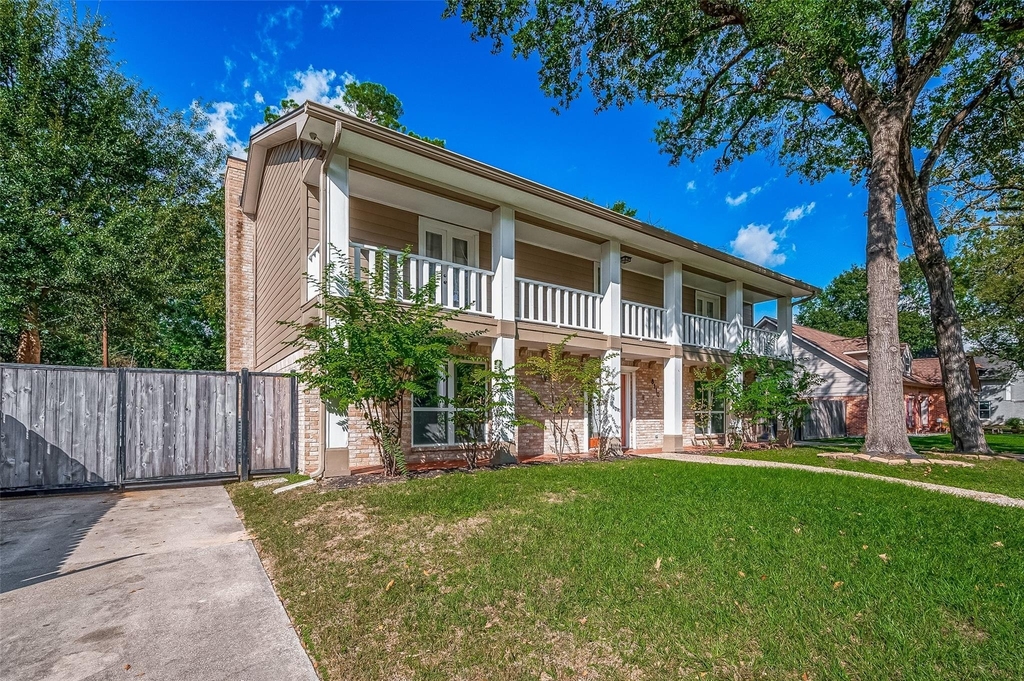 8110 Bent Oak Lane - Photo 0
