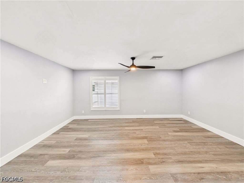 567 13th Street N - Photo 17