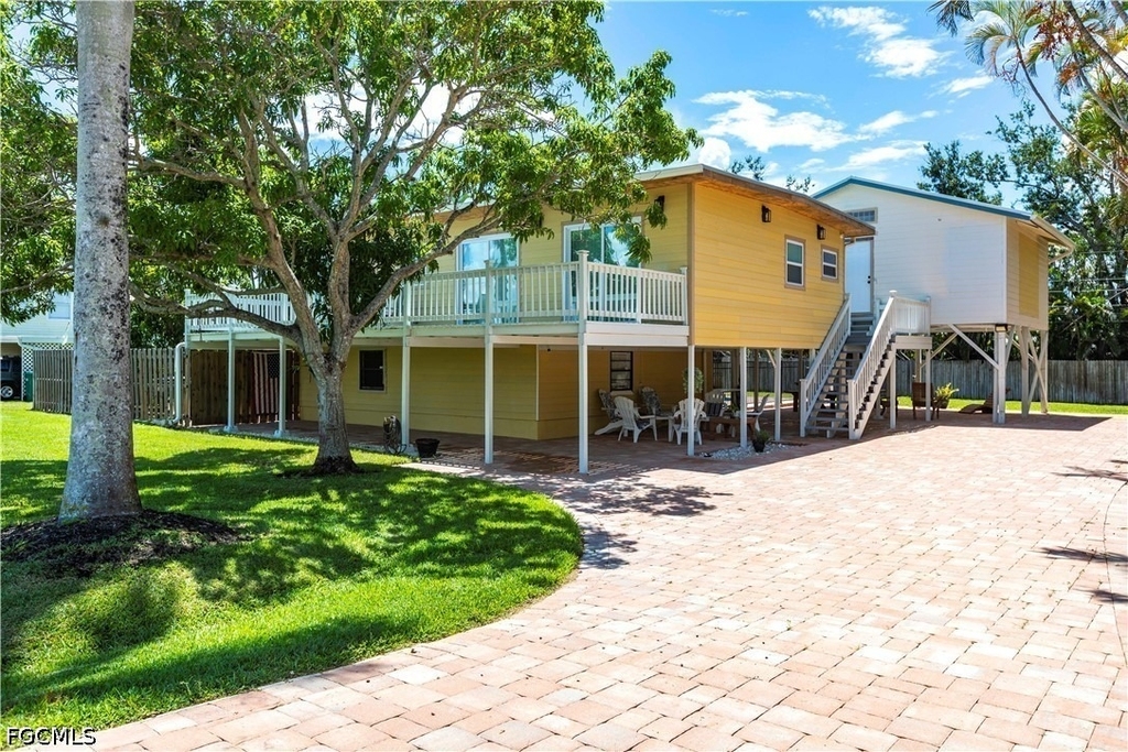 15410 Allen Way - Photo 1