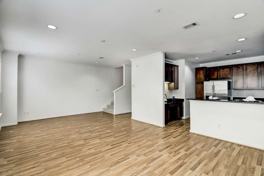 3001 Murworth Drive - Photo 3