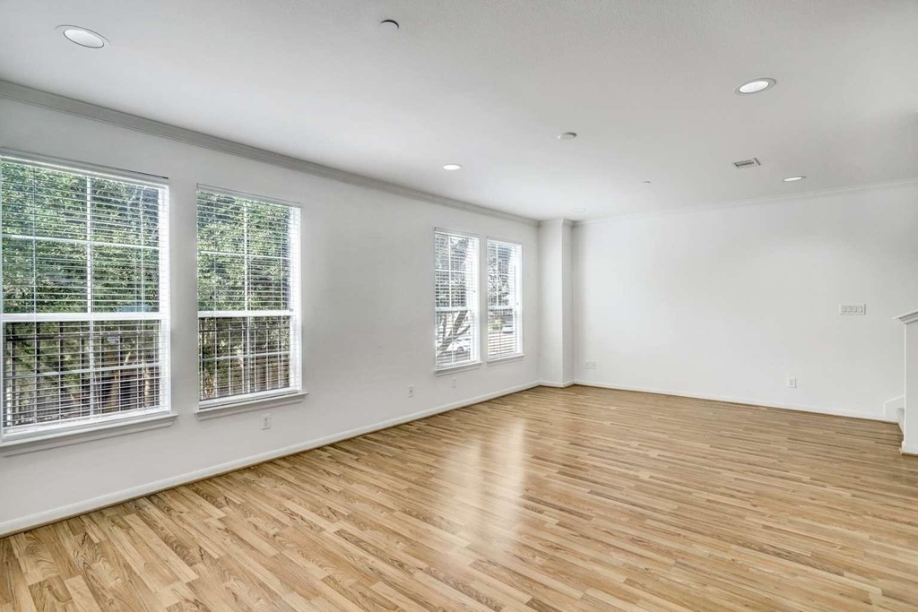 3001 Murworth Drive - Photo 4