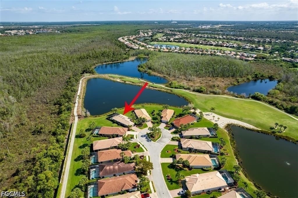 10092 Oakhurst Way - Photo 1