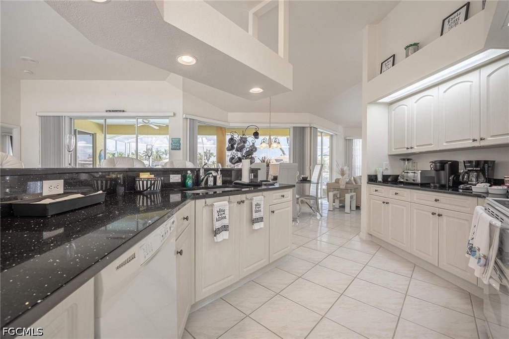 4412 Sw 26th Avenue - Photo 6