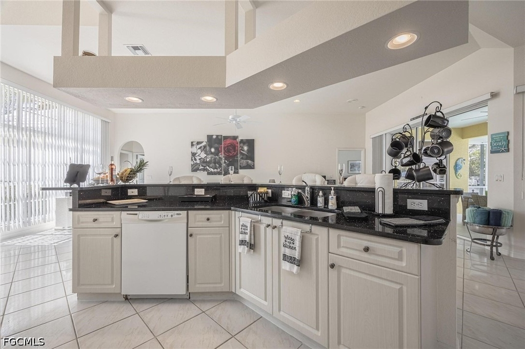 4412 Sw 26th Avenue - Photo 8