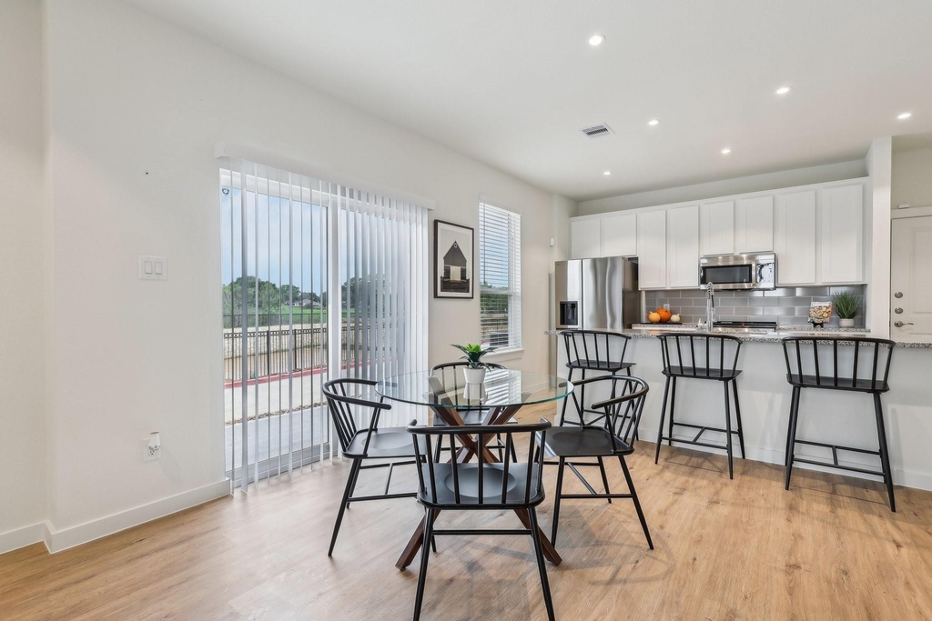 631 Canvas Ave - Photo 4