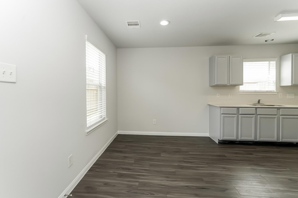 2410 High Island Way - Photo 4