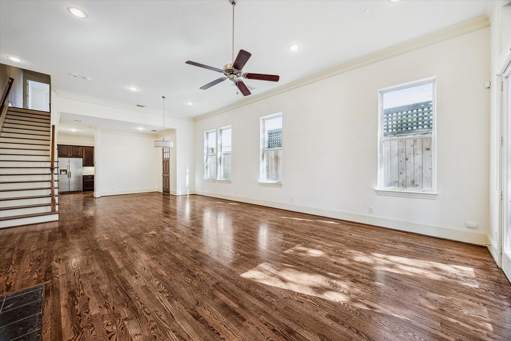 1407 Knox Street - Photo 7