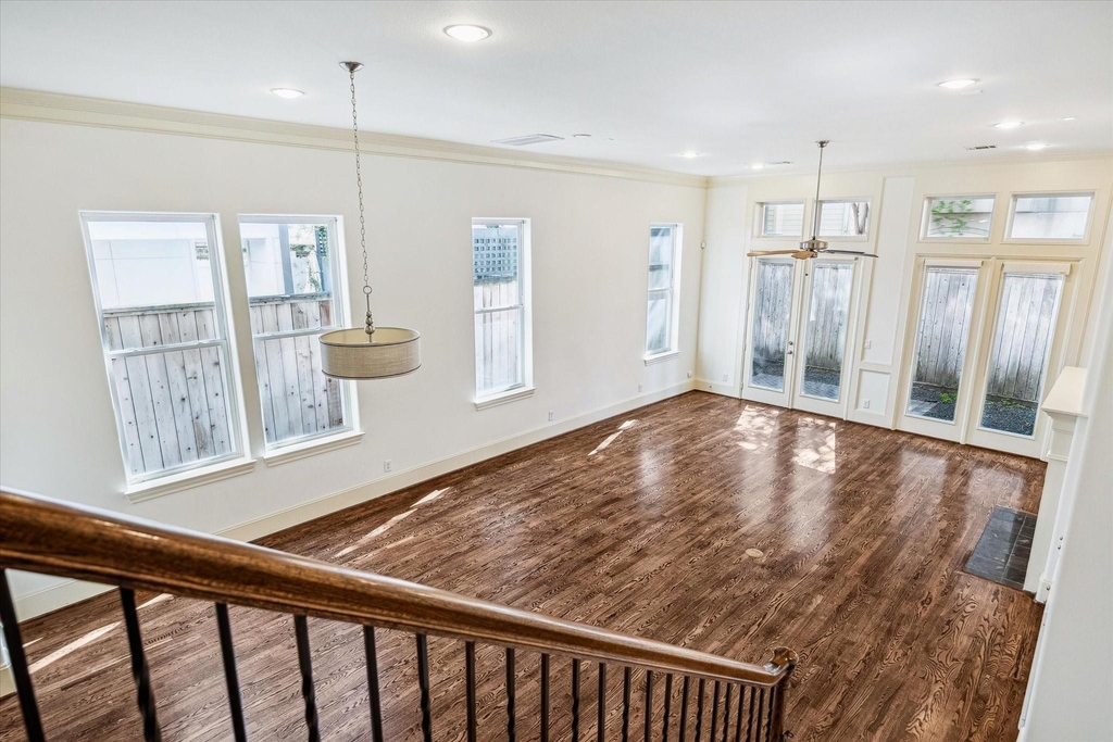 1407 Knox Street - Photo 8