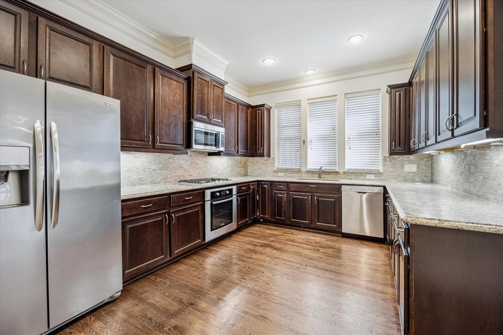 1407 Knox Street - Photo 9