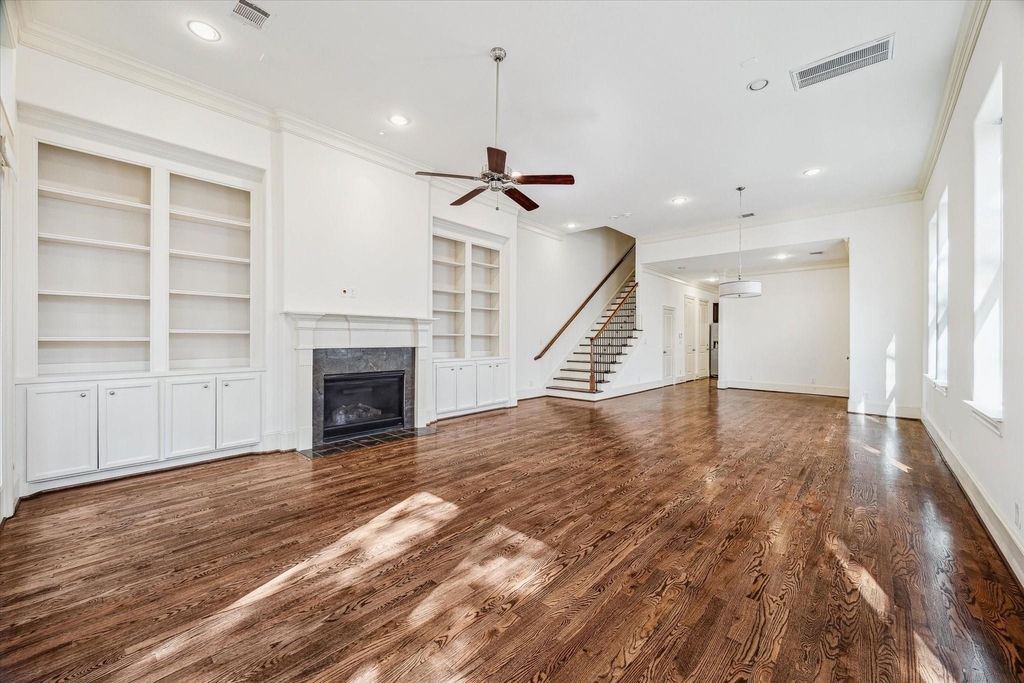 1407 Knox Street - Photo 5