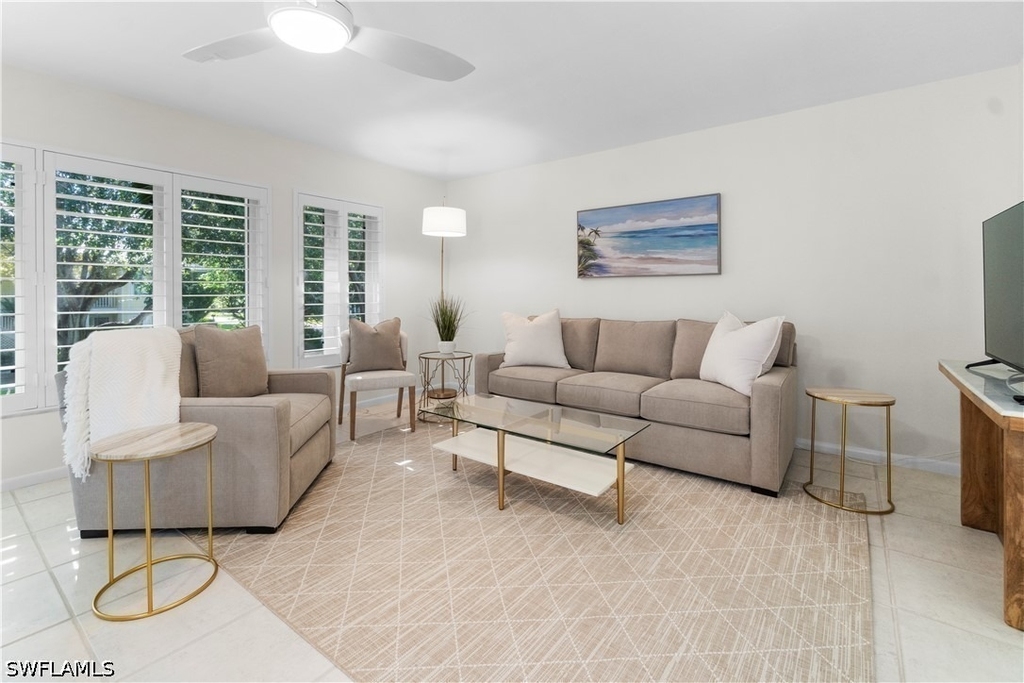 290 4th Street S - Photo 3
