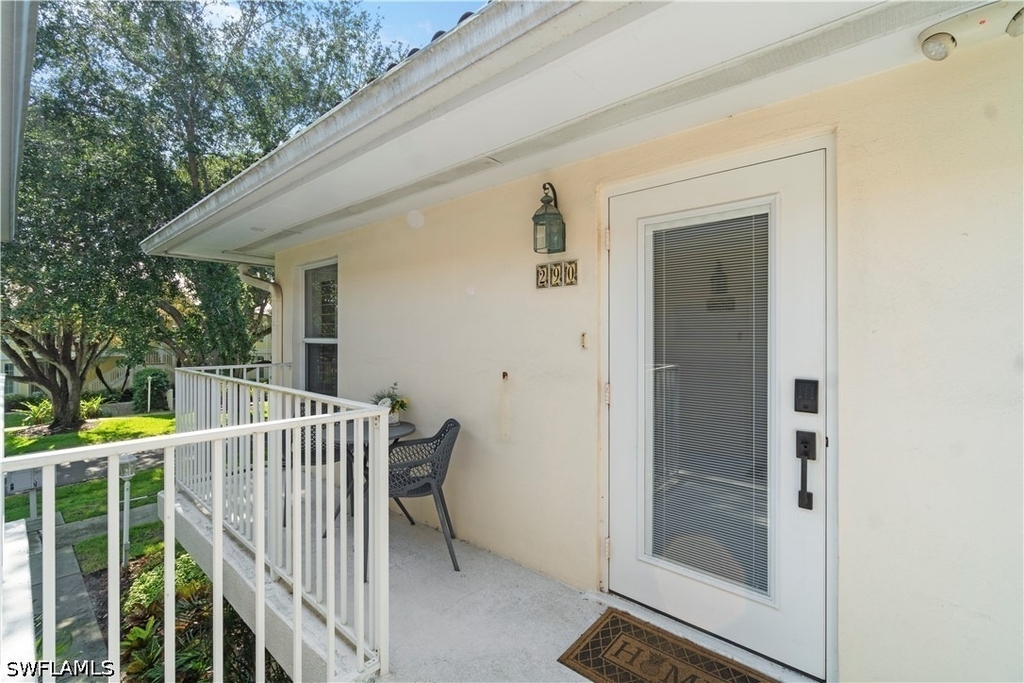 290 4th Street S - Photo 14