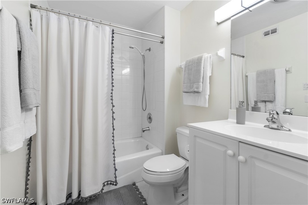 290 4th Street S - Photo 13