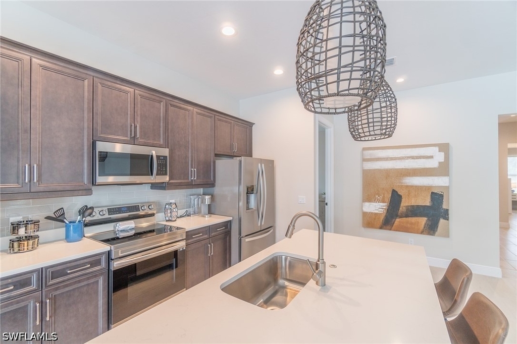 822 105th Avenue N - Photo 7