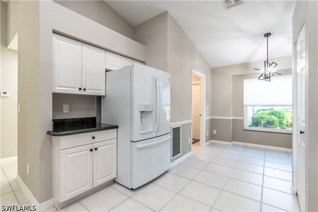 1704 Royal Circle - Photo 11