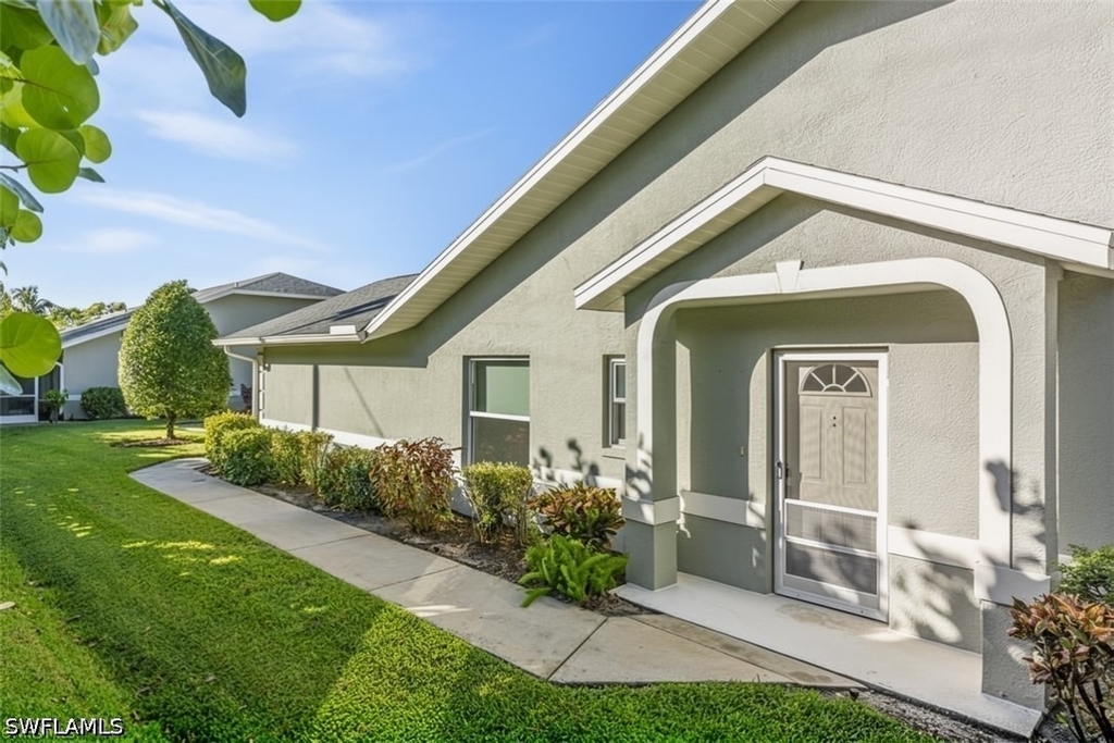 1704 Royal Circle - Photo 1