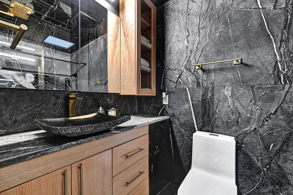 2100 Commonwealth Street - Photo 13