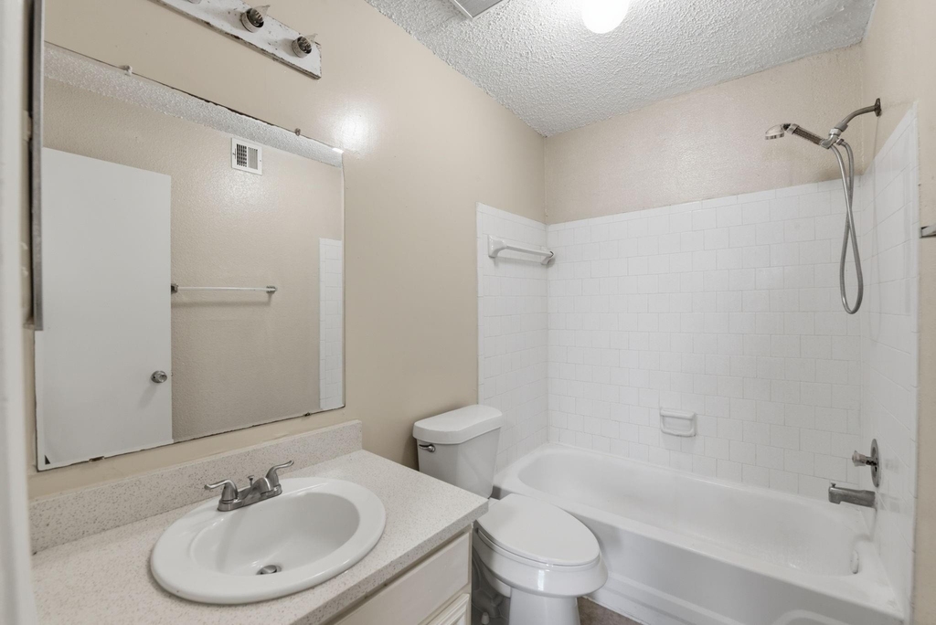 1310 Brenda Lane - Photo 15