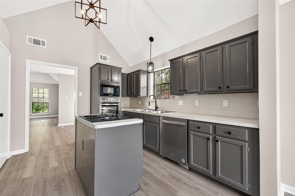 4906 Pleasure Lake Lane - Photo 14