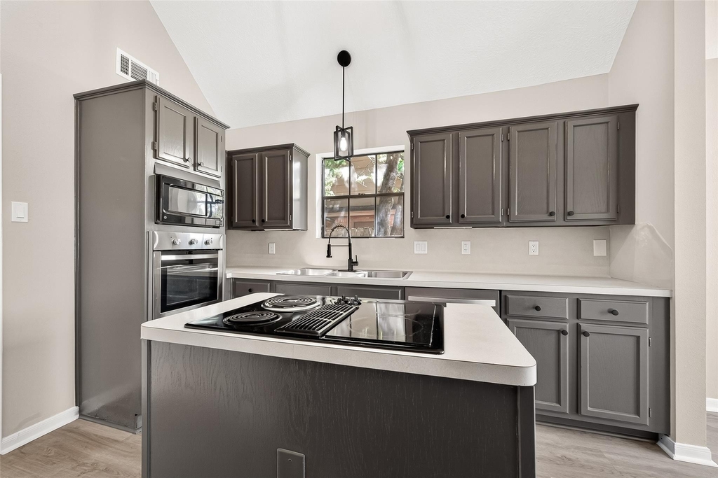 4906 Pleasure Lake Lane - Photo 17