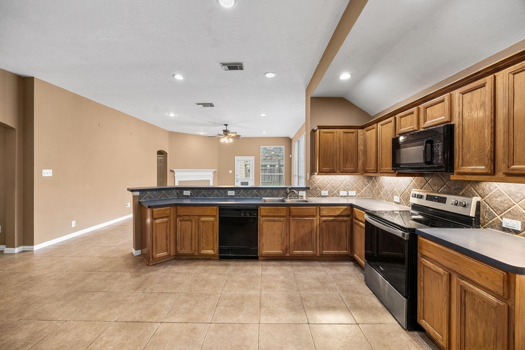 7206 Hollow Field Lane - Photo 6