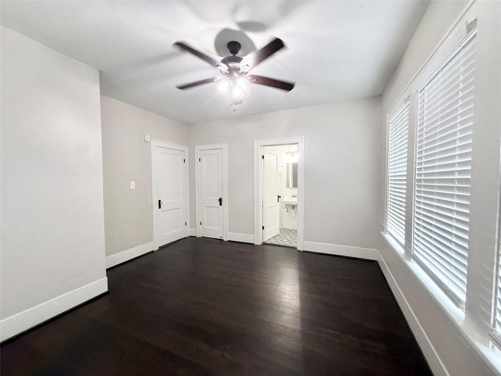 1126 Berthea Street - Photo 12