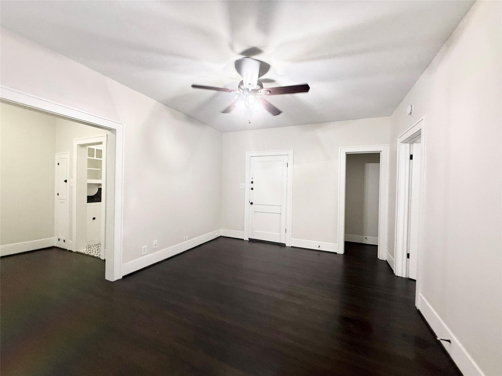 1126 Berthea Street - Photo 2