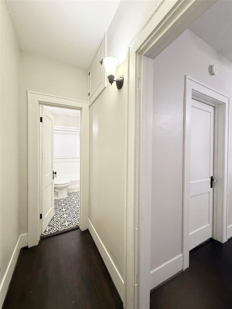 1126 Berthea Street - Photo 16
