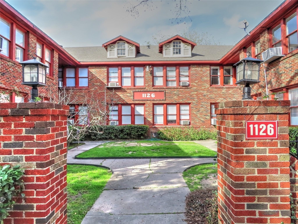 1126 Berthea Street - Photo 0