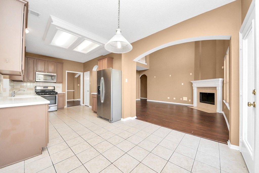 4703 Zachary Lane - Photo 5