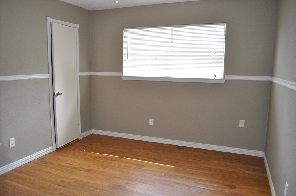 22411 Merrymount Drive - Photo 7