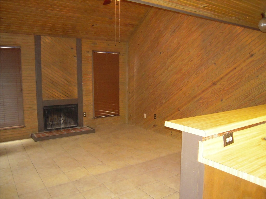 24605 Pools Creek E - Photo 2